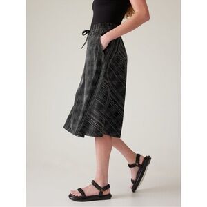 Athleta Black White Arrival Midi Skirt